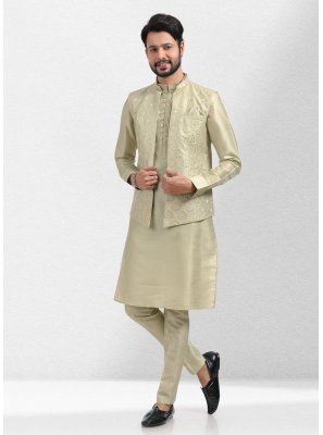 Green Mehndi Kurta Payjama With Jacket