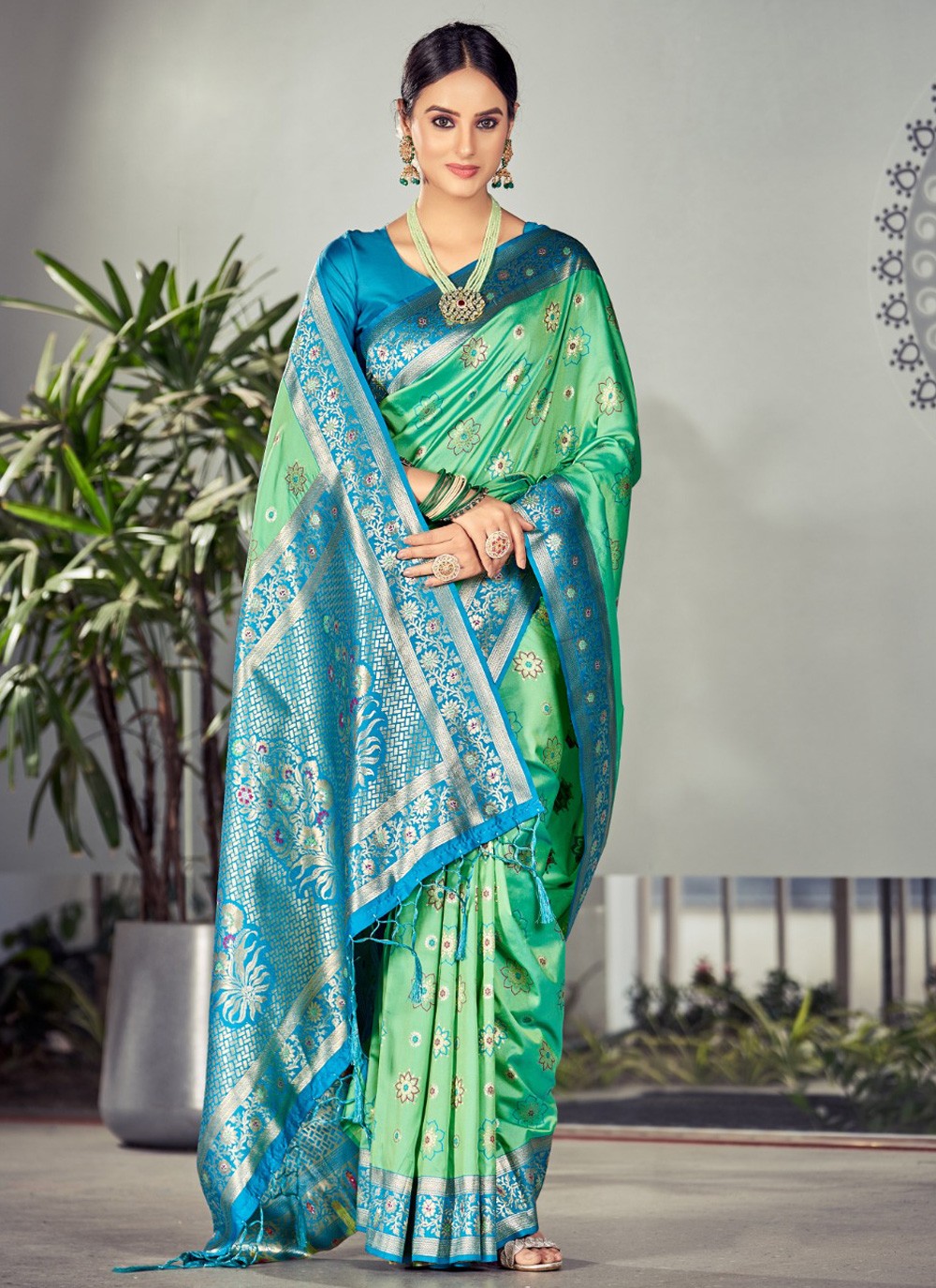 Order Banarasi Silk Sarees Mantra Manjubaa