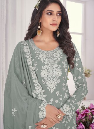 Grey Embroidered Pakistani Salwar Kameez