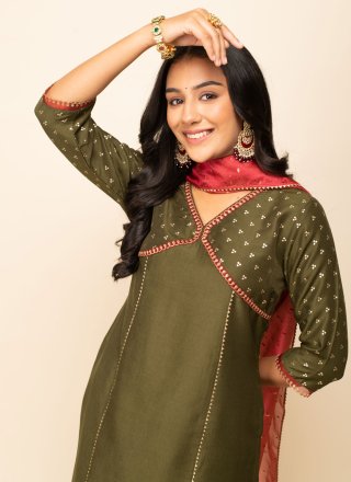Hand Work Silk Blend Salwar Suit In Green