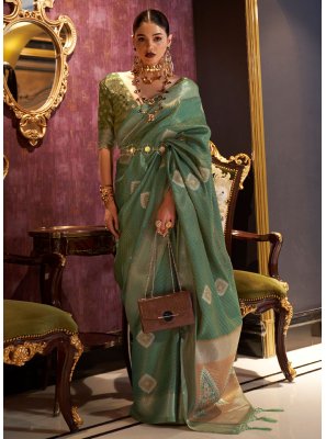 Handloom silk Green Trendy Saree