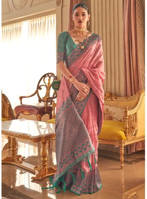 Handloom silk Pink Weaving Contemporary Saree