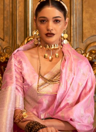 Handloom silk Pink Weaving Trendy Saree