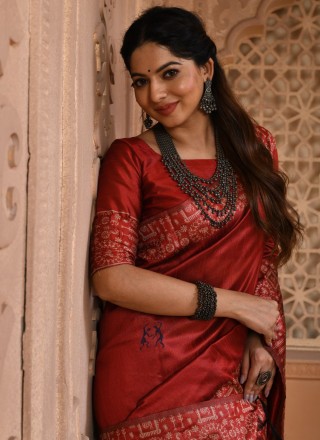 Handloom silk Red Classic Saree