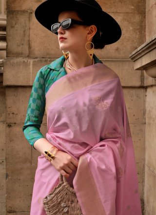 Handloom Silk Trendy Saree In Pink