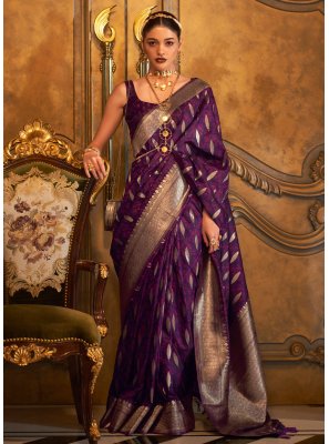 Handloom silk Weaving Purple Trendy Saree