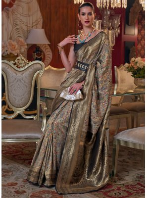 Handloom silk Wedding Trendy Saree