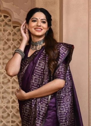 Handloom silk Zari Contemporary Saree in Purple