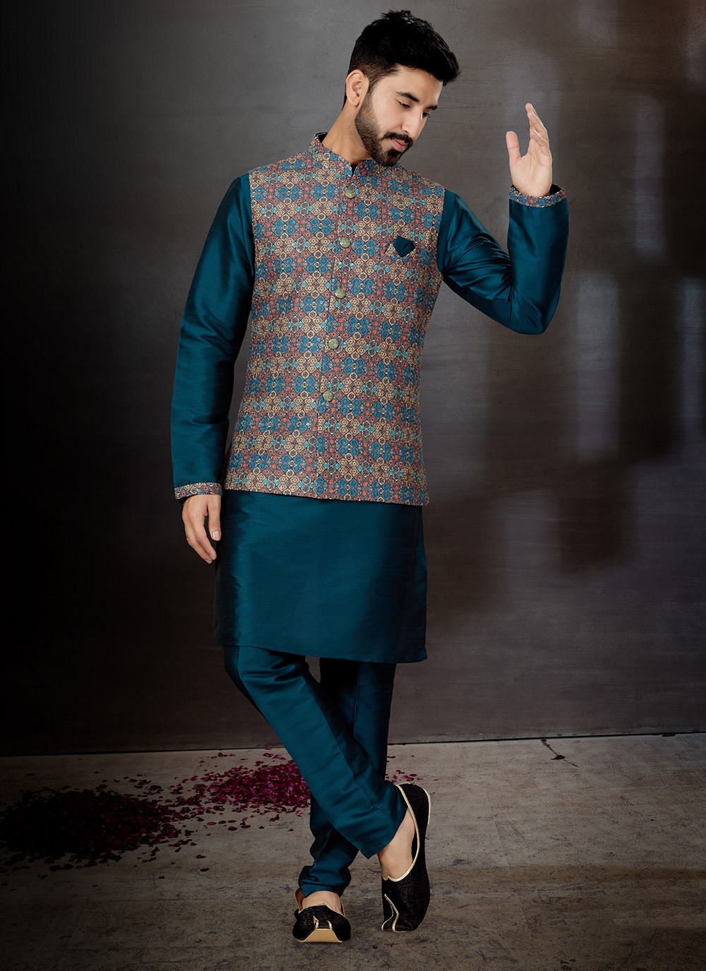 Latest Mehndi Kurta Designs For Grooms In 2024-2025 | Mehndi function, Kurta  designs, Mehndi