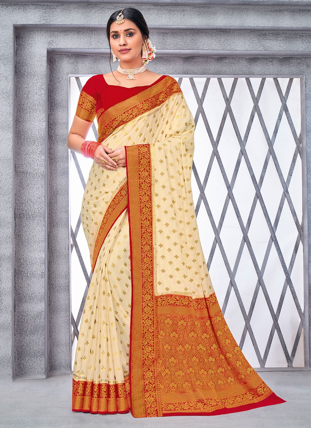 Buy Online Off White Color Contemporary Saree 250058