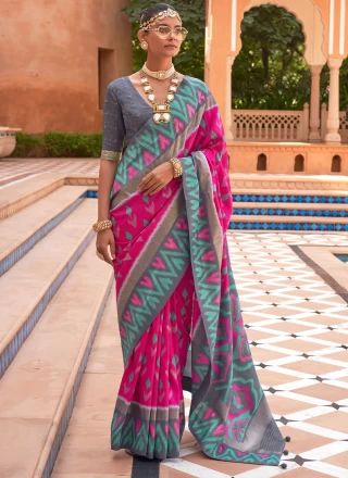 Patola Silk  Weaving Pink Trendy Saree