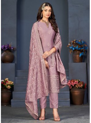 Pink Ceremonial pure-dola Salwar Suit