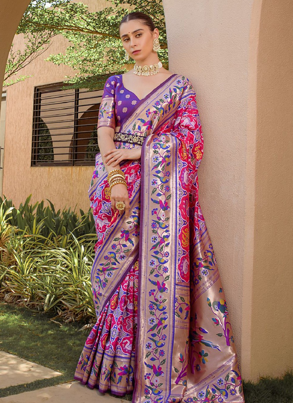 Buy Exclusive Look Trending Ethnic Saree For Engagement Online