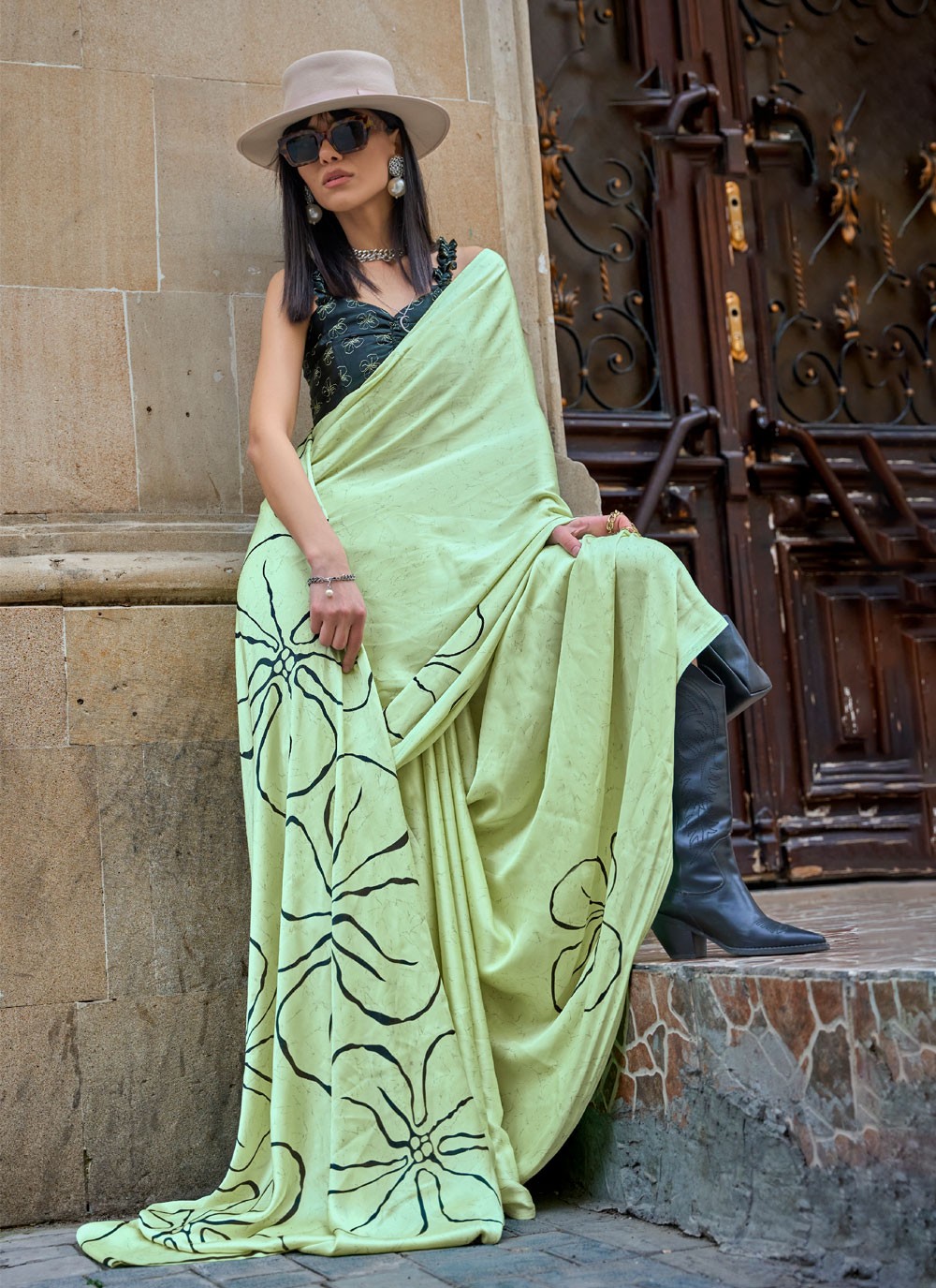 Organza Embroidered Scalloped Saree in Sea Green – Common Kiwi