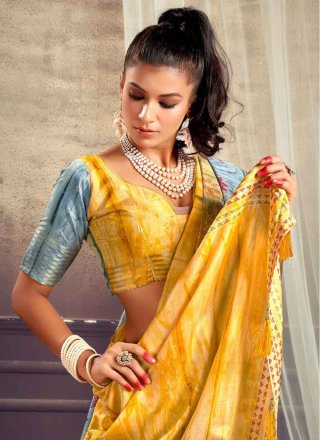 Trendy Yellow Silk Classic Saree