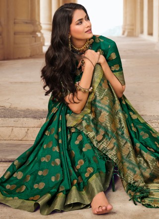 Raw Silk Contemporary Saree in Green
