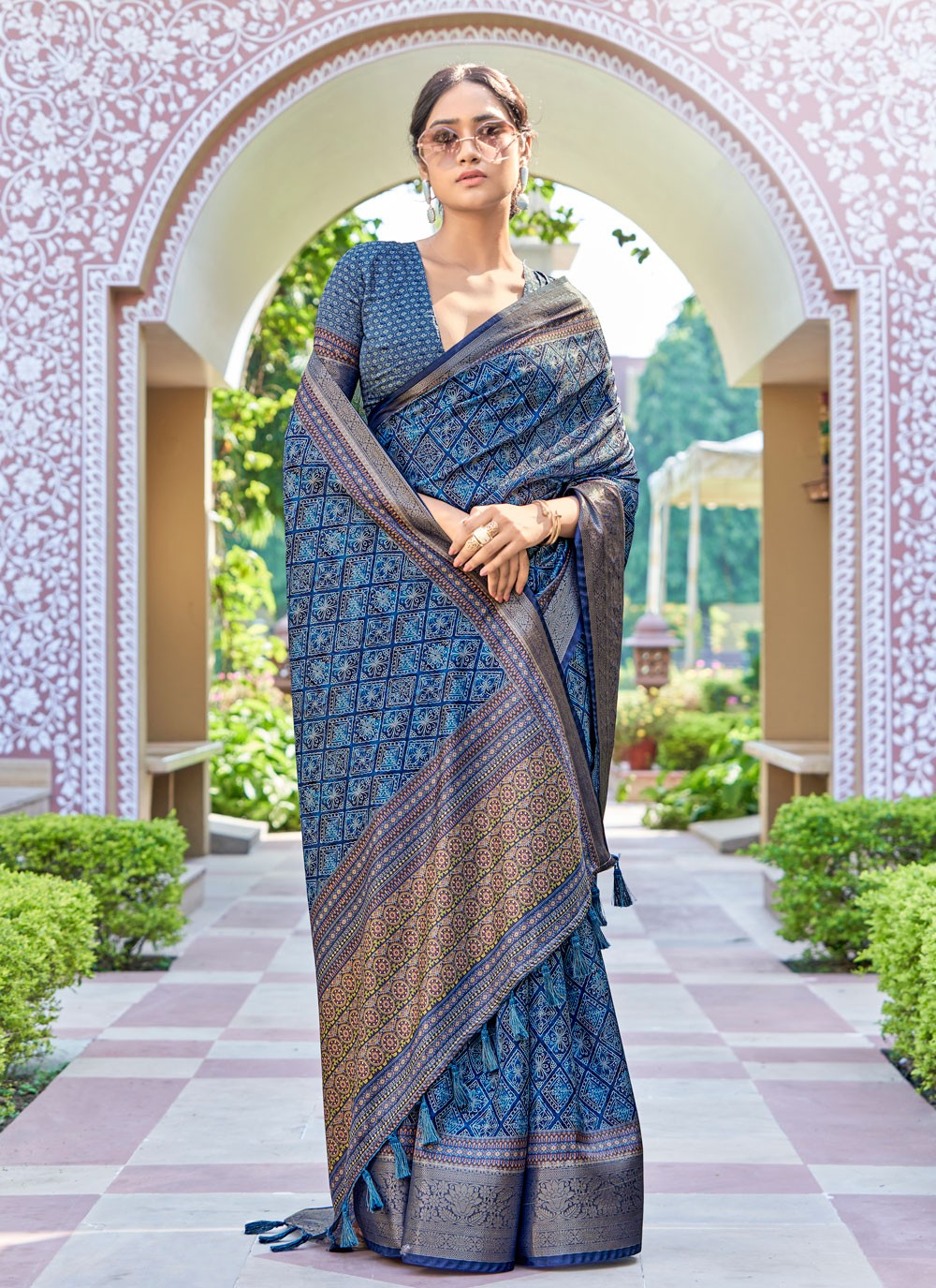 Beautiful Multi Colour Tissue Printed Designer Saree - Luxefashion Internet  Inc