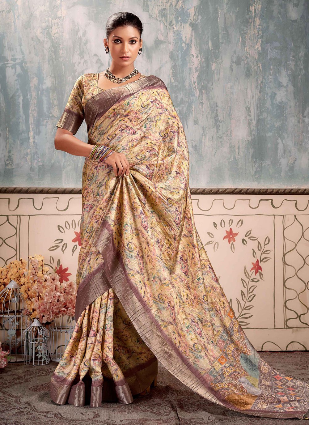 Cream Wedding Banarasi Silk Saree Design | Saree designs, Fancy sarees,  Soft silk sarees