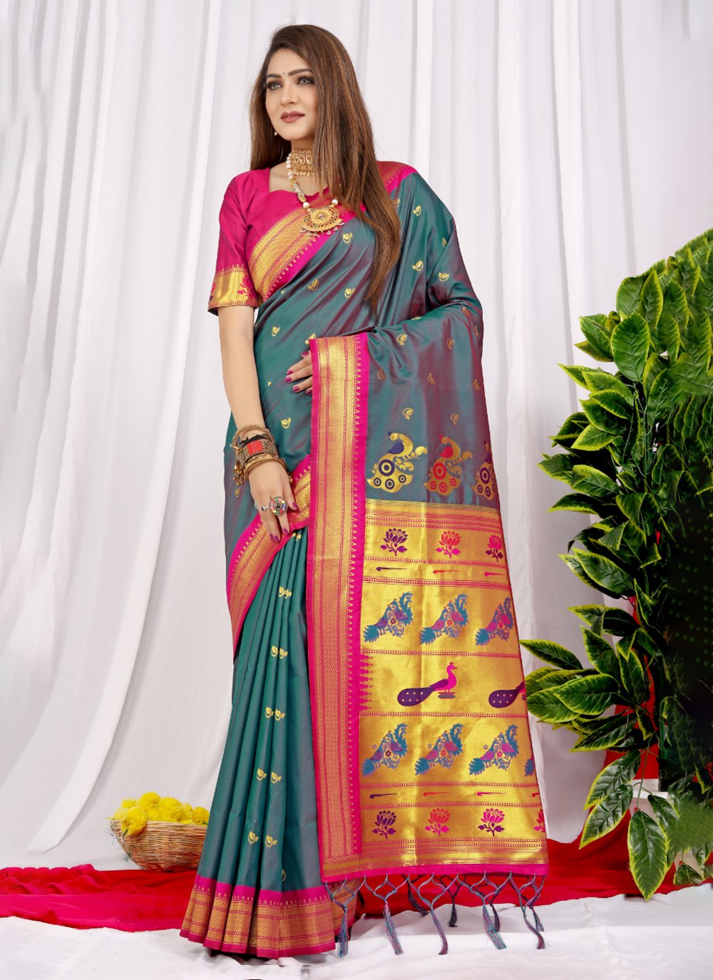 Wedding Sarees- Latest Designer Sarees for Wedding| Ninecolours