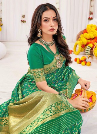 Silk Foil Print Classic Saree in Green