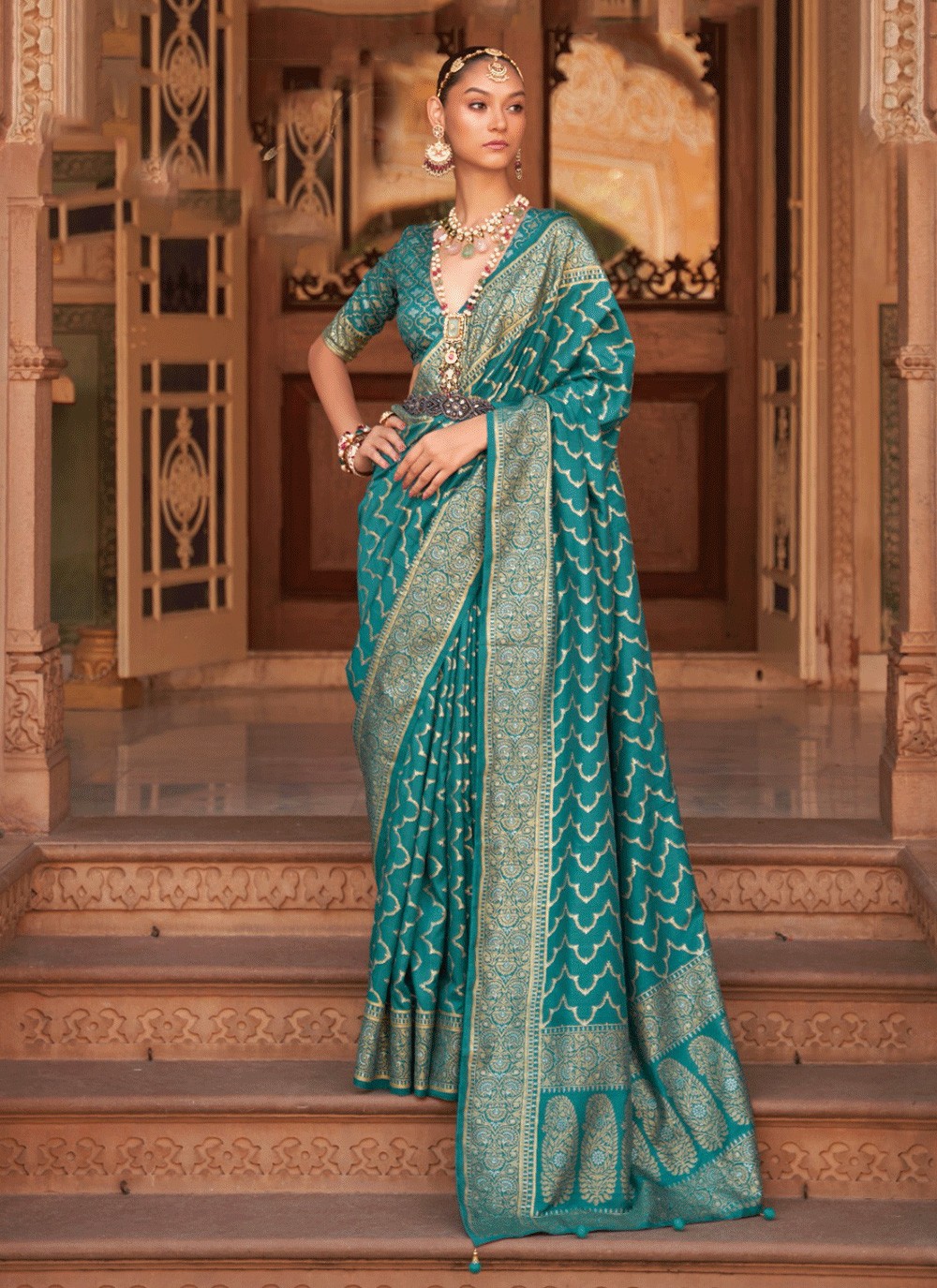 Vishal Prints Rama Green And Cream Georgette Saree With Border