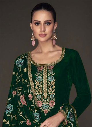 Velvet Pakistani Salwar Suit In Green