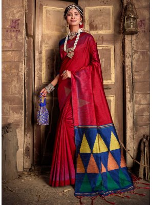 Weaving Khadi Silk Traditional Saree in Red