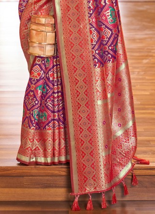 Weaving Patola Silk  Designer Traditional Saree in Purple and Red