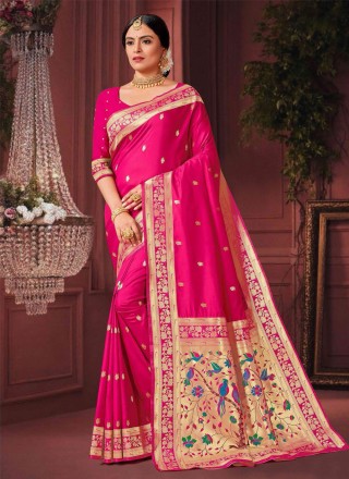 Weaving Trendy Saree