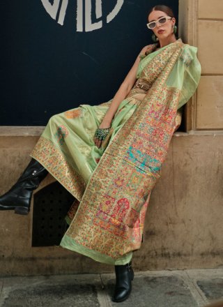 Weaving Work Handloom Silk Designer Saree In Green for Ceremonial