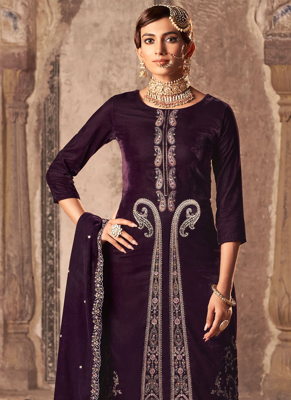 Maroon Embroidered Long Tunic & Pant In Velvet Latest 851TB10