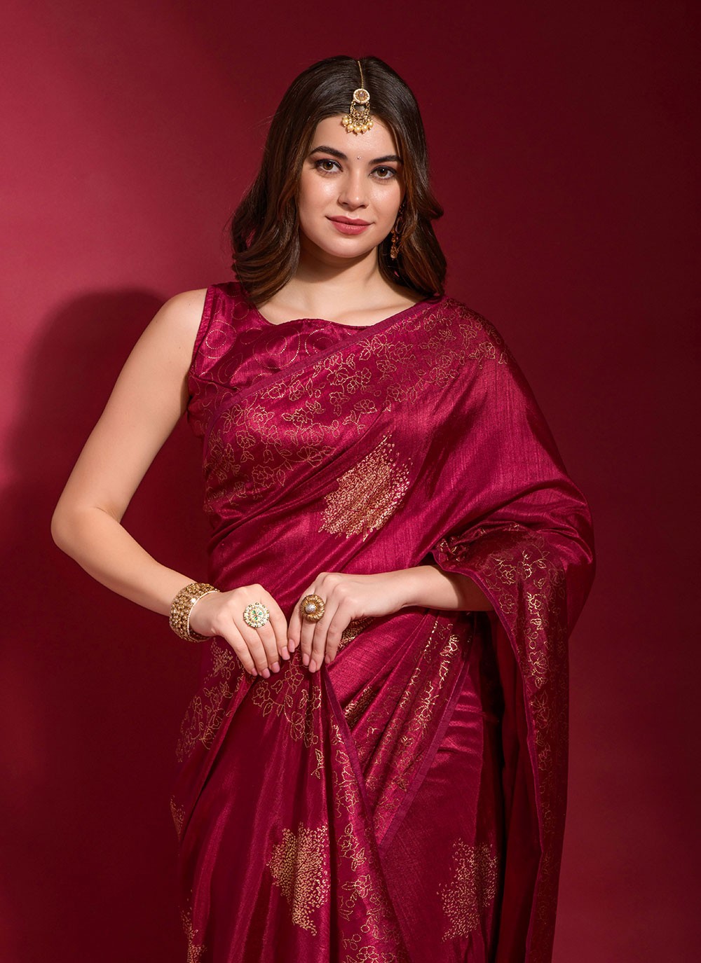 Woven Art Silk Saree in Red : SPF6367