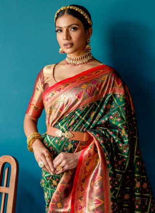 Woven Banarasi Silk Contemporary Saree