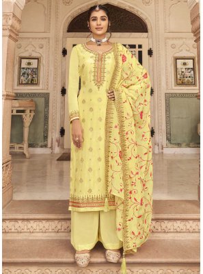 Yellow Color Pakistani Salwar Kameez