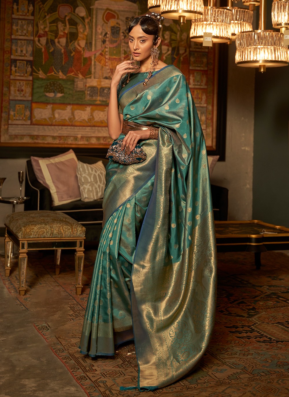 Buy online Patola Silk Saree With Gold Zari Woven & Contrast Rich Pallu -  Pink-AF1555