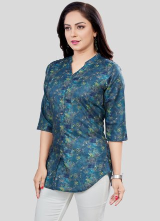 Adorning Blue Blended Cotton Casual Kurti
