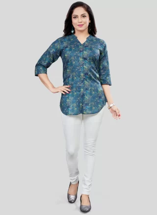 Adorning Blue Blended Cotton Casual Kurti