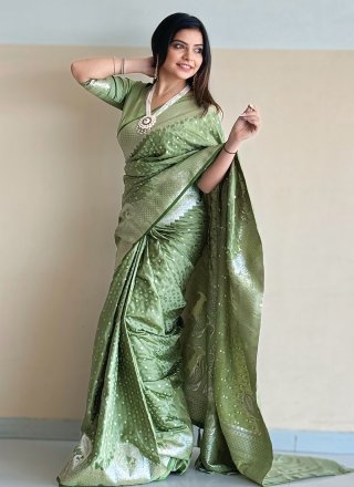 Banarasi Silk Trendy Saree with Woven and Zari Work