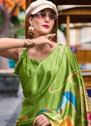 Baronial Green Pure Crepe Trendy Saree with Abstract Print Work