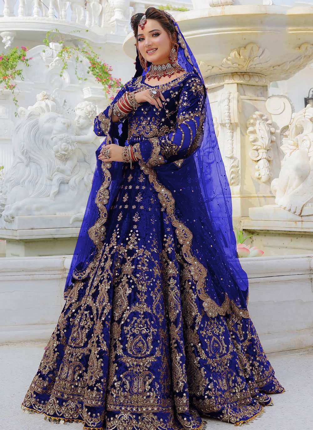 Navy blue mermaid lehenga. Indian wedding reception outfit | Indian bridal  lehenga, Indian bridal, Indian bridal wear