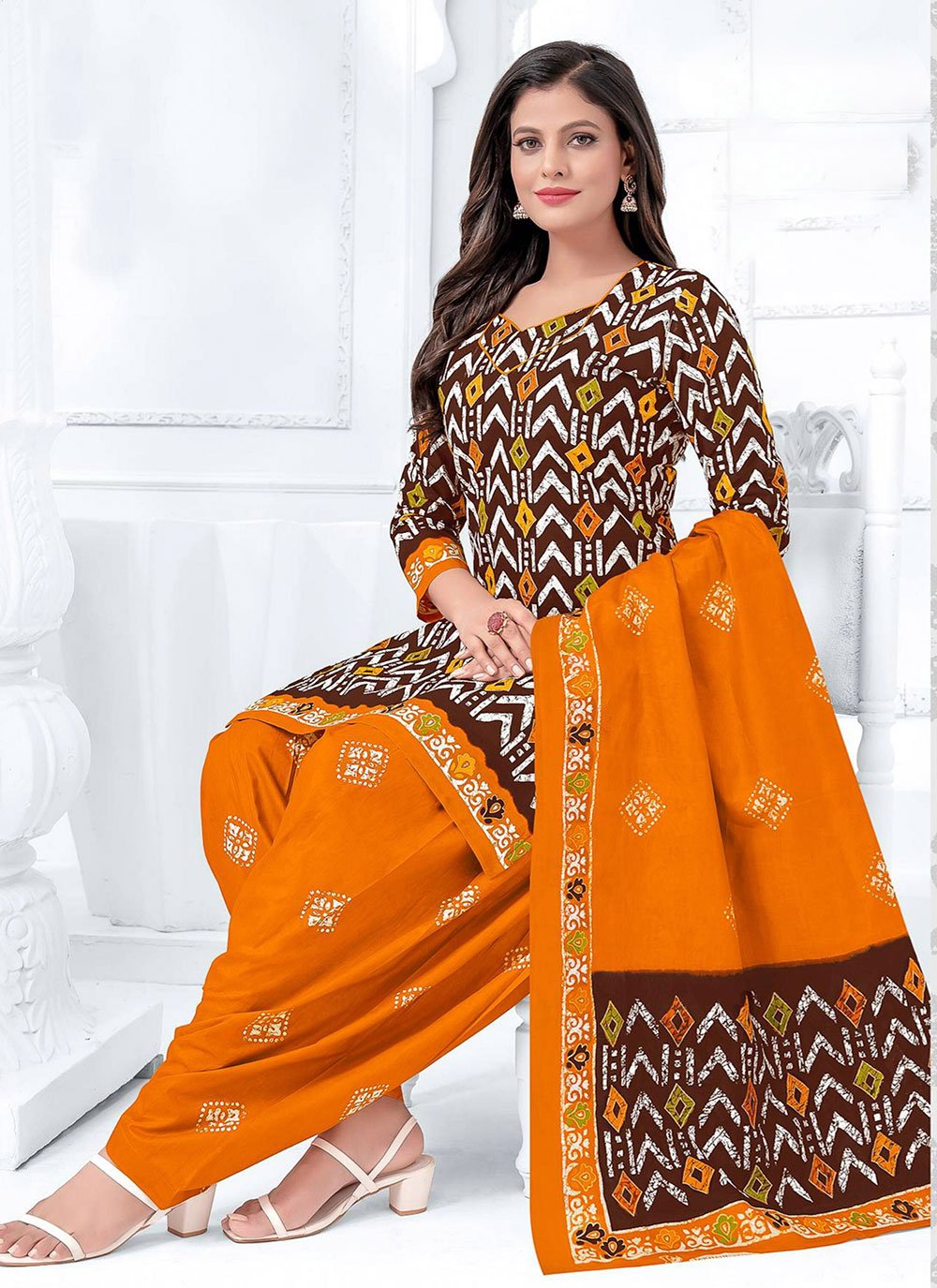 punjabi suits designer boutique summer 2020 #Salwar #Suit Designs Color  Combination | Punjabi dress design, Patiala suit designs, Stylish dress  designs