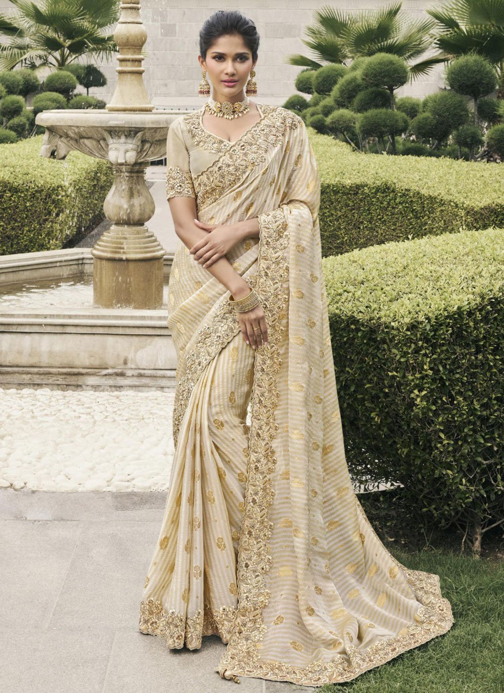 Cream Wedding Sarees Cream Wedding Saris and Cream Wedding Sarees Online Shopping