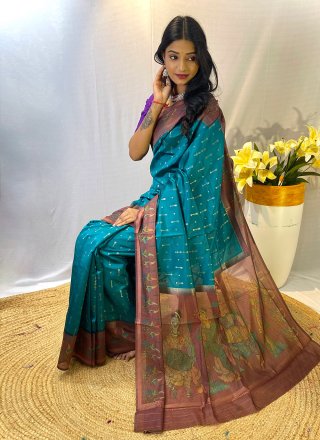 Dashing Rama Chanderi Silk Trendy Saree with Patch Border and Print Work