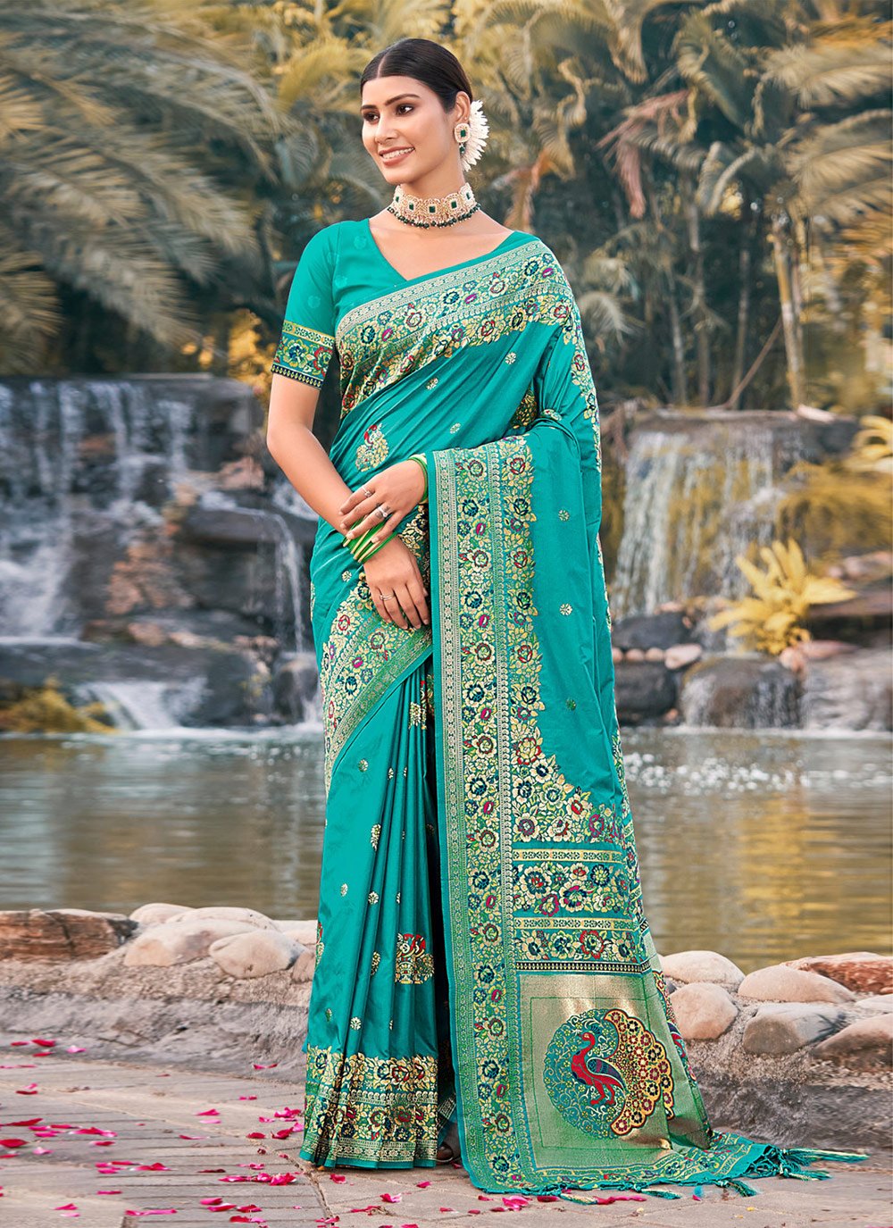 Turquoise woven silk blend saree with blouse - Zikaraa - 4083372