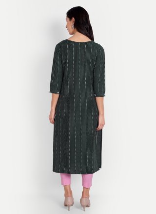 Embroidered Work Cotton Casual Kurti In Green