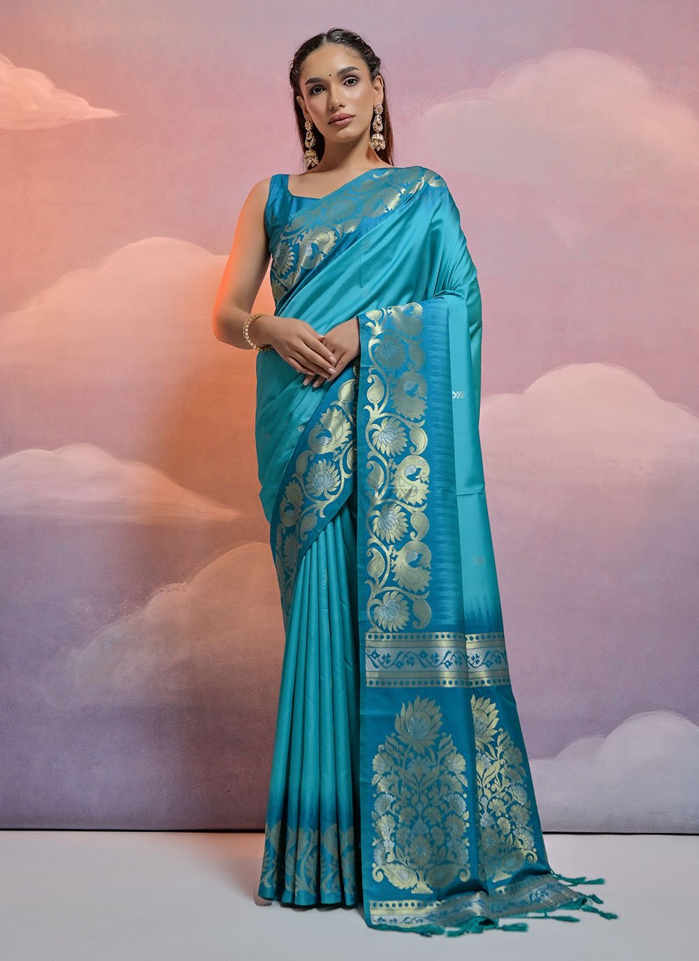 Firozi Colour Handloom Silk Saree With Zari Weaving Work – Bahuji - Premium  Silk Sarees Online Shopping Store