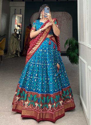 LooknBook Art Women's Dola Silk With Printed With Foil Work Semi-Stitched  Lehenga Choli For Wedding (Firozi) Free Size : Amazon.in: Fashion