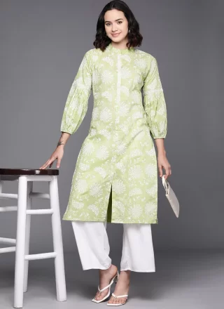 Floral Patch Work Cotton Casual Kurti In Green