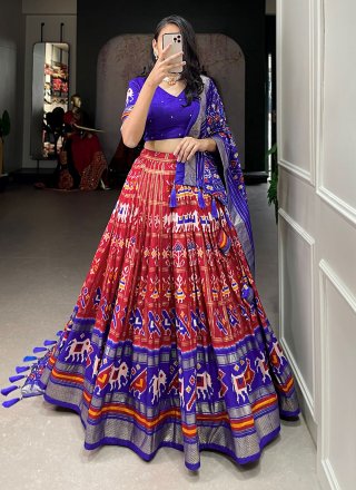 Red combination ideas suits lehenga dress for Bridal !! red colour contrast  combination ideas - YouTube