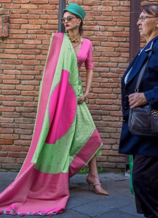 Green and Rani Handloom Silk Weaving Work Trendy Saree